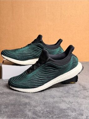 Adidas UltraBoost DNA Parley Core Black Blue Spirit Wave Men Size